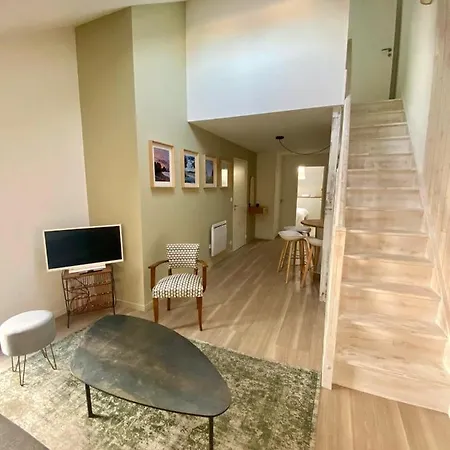 Le Trait D'union Apartment